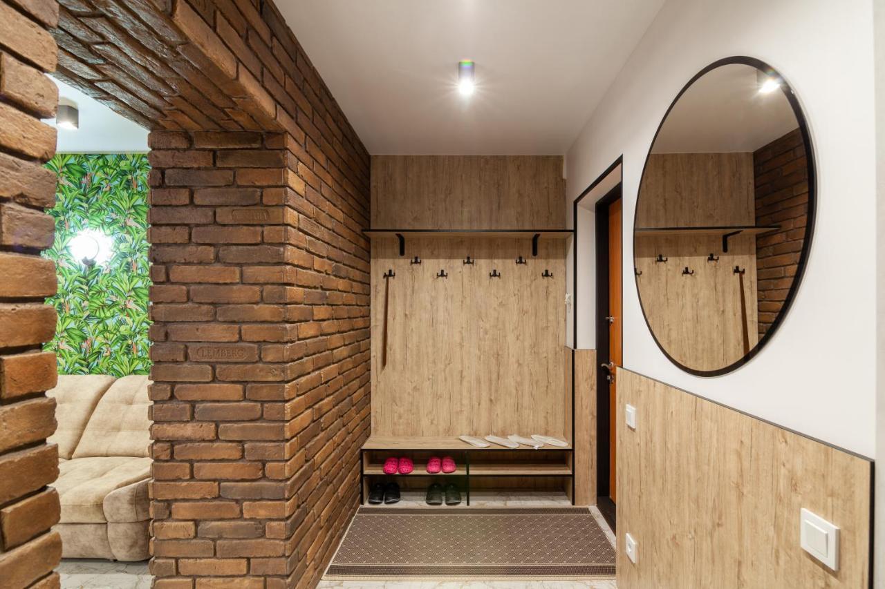 2 Bedrooms Apartments Levia 2 Лвив Екстериор снимка