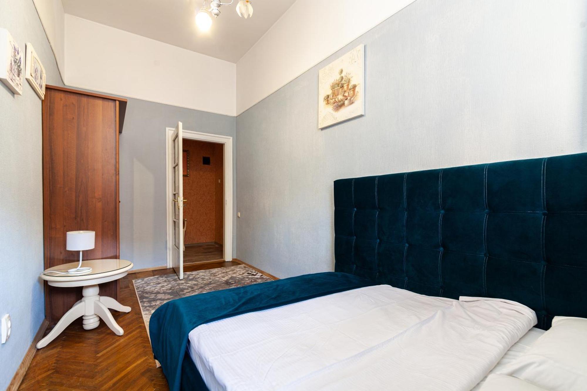 2 Bedrooms Apartments Levia 2 Лвив Екстериор снимка