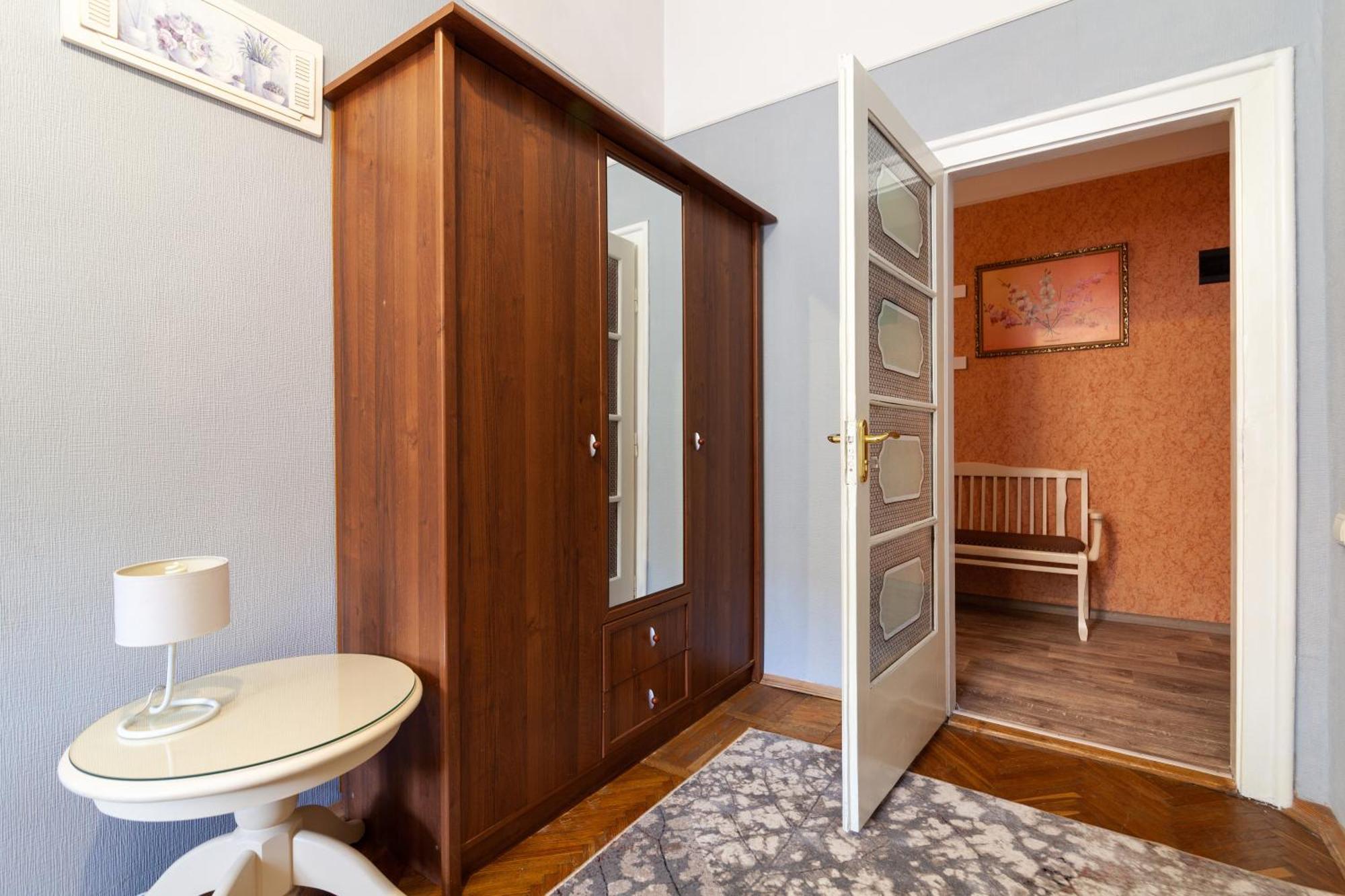 2 Bedrooms Apartments Levia 2 Лвив Екстериор снимка