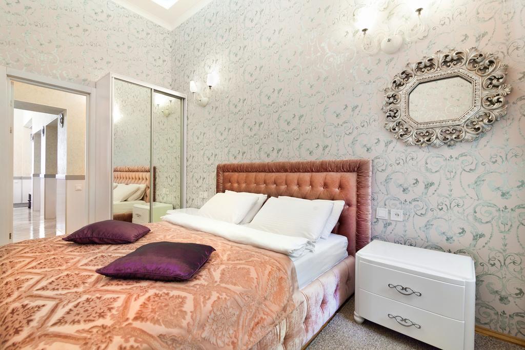 2 Bedrooms Apartments Levia 2 Лвив Екстериор снимка